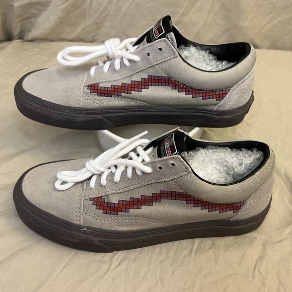 Vans Nintendo Game Over Sneakers - Picture 3 of 8